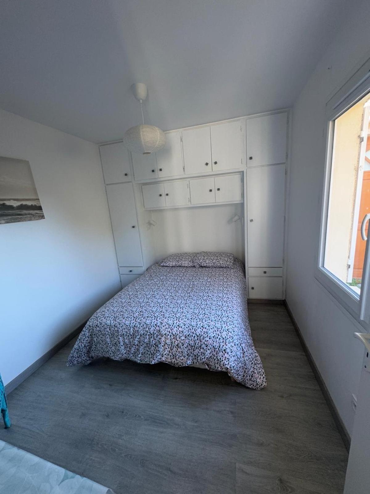 Apartamento Le Club Des Cigales Hyères Exterior foto