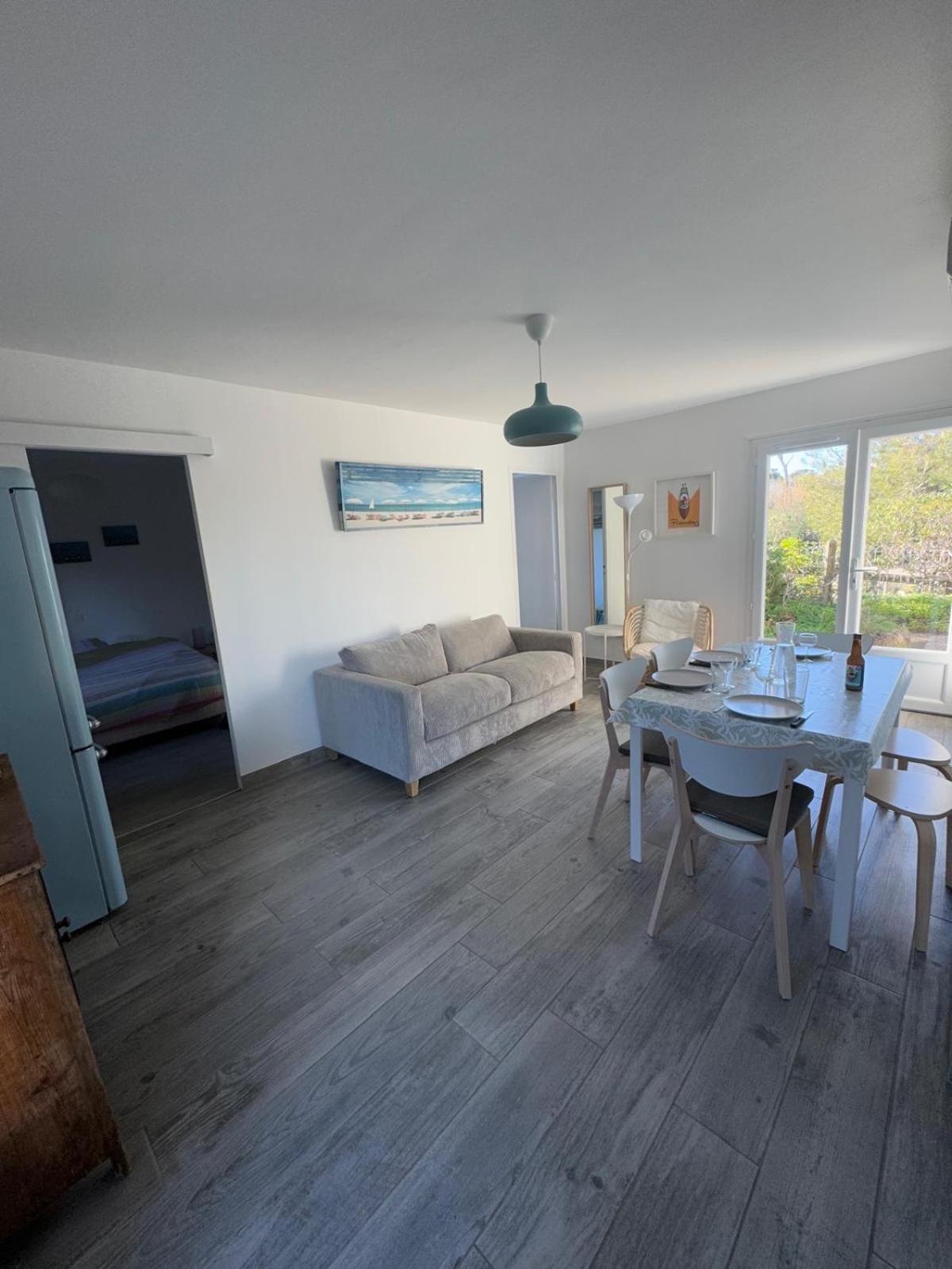 Apartamento Le Club Des Cigales Hyères Exterior foto