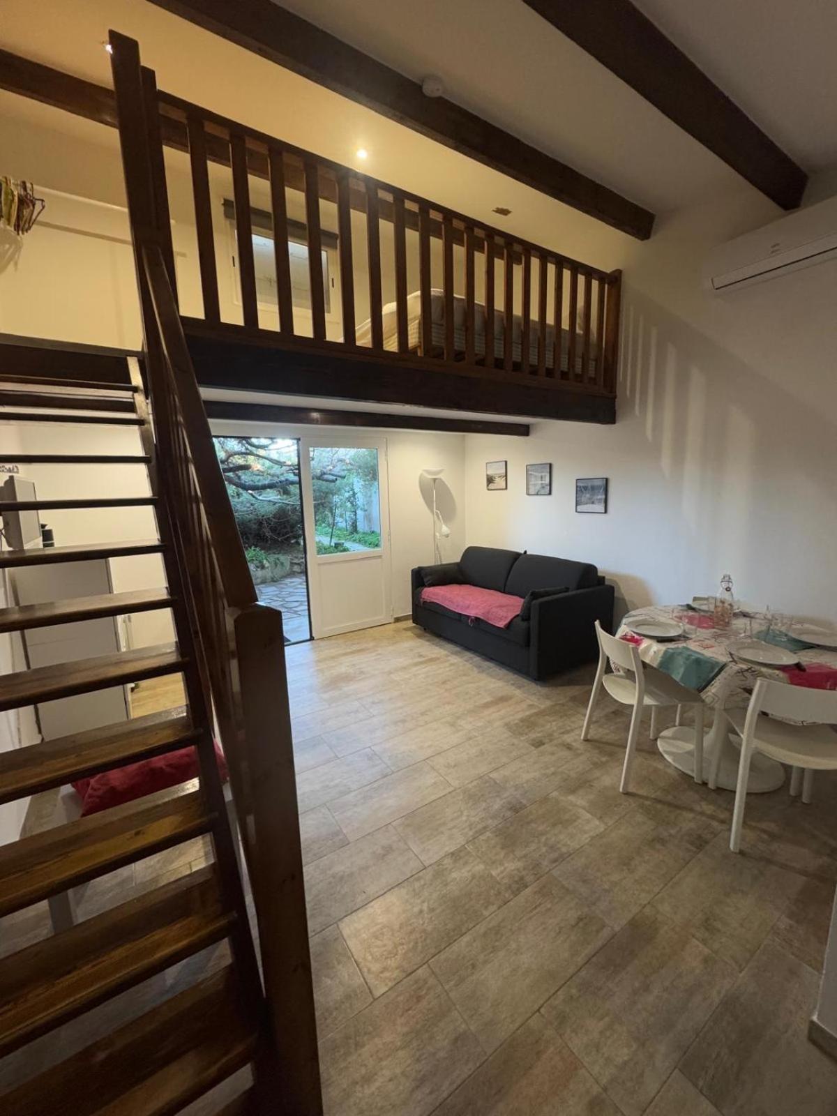 Apartamento Le Club Des Cigales Hyères Exterior foto