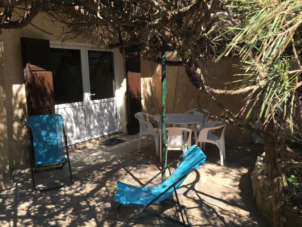 Apartamento Le Club Des Cigales Hyères Exterior foto